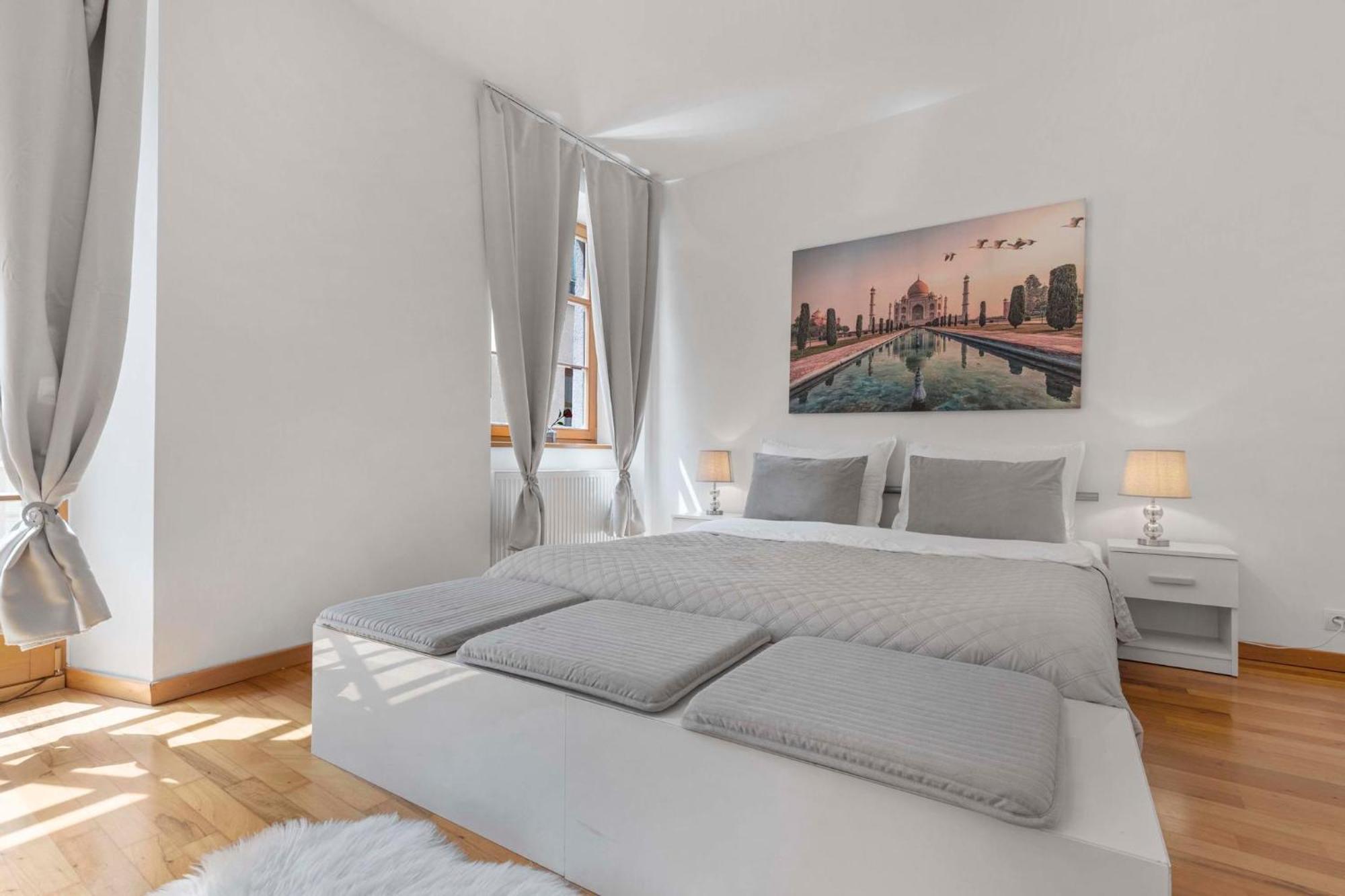 Charming Apartment In The Heart Of Bratysława Zewnętrze zdjęcie