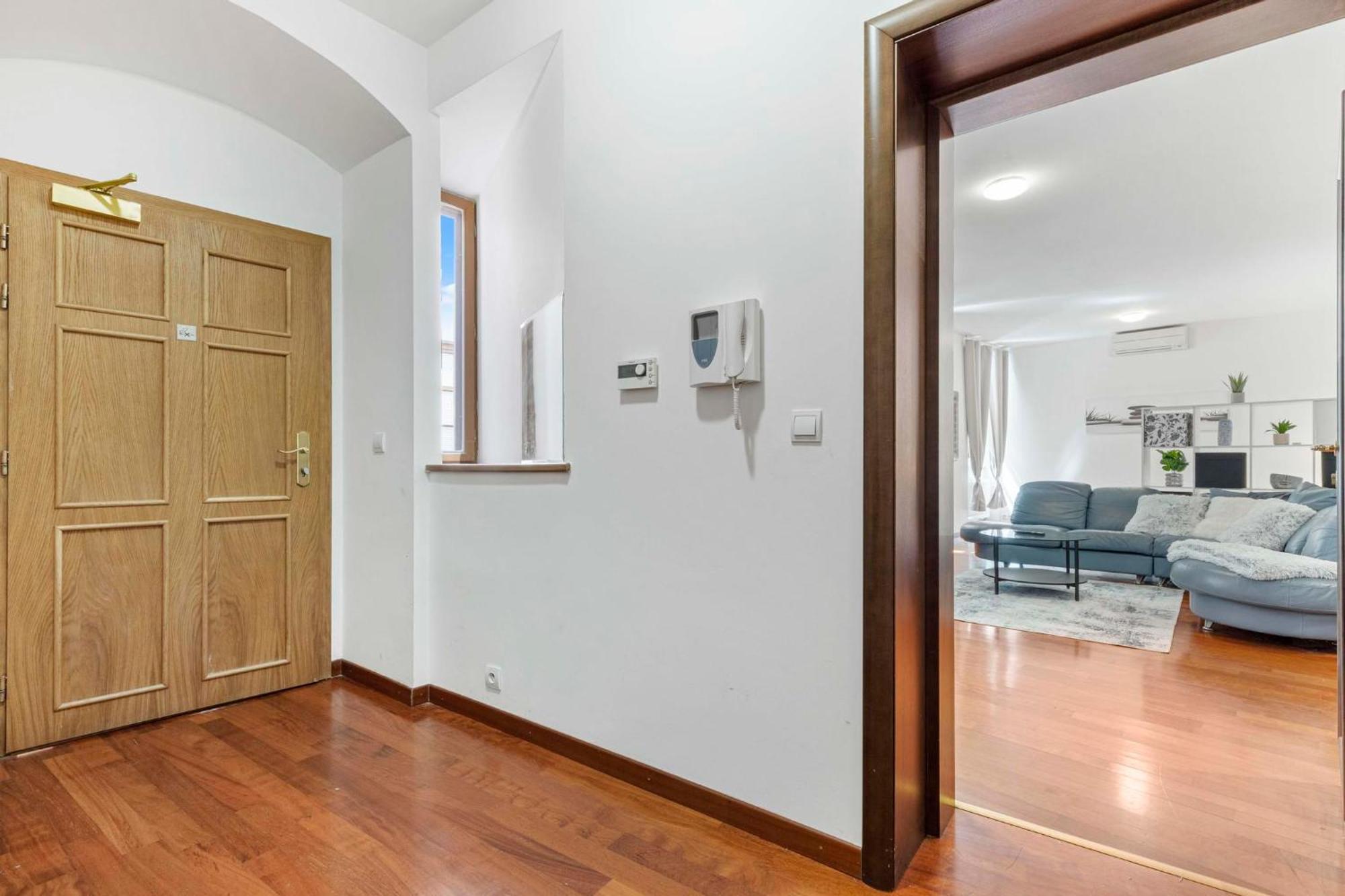 Charming Apartment In The Heart Of Bratysława Zewnętrze zdjęcie
